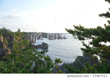 Senkaku Bay (Sado Island / Sado City, Niigata Prefecture, Himezu, Hokuto) Senkaku Bay (Sado Island / Sado City, Niigata Prefecture, Himezu, Hokuto) 37407511