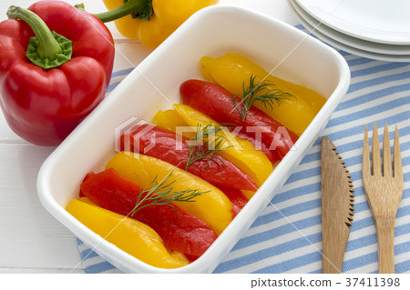 Marinated paprika 37411398