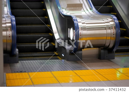 自動樓梯 37411432