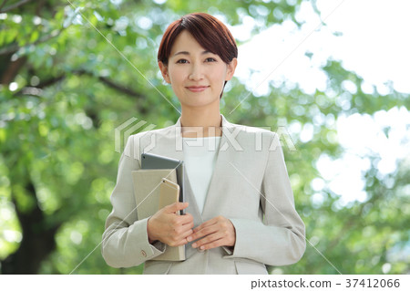 Business woman Business woman 37412066
