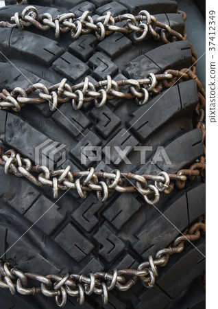tire chain 37412349