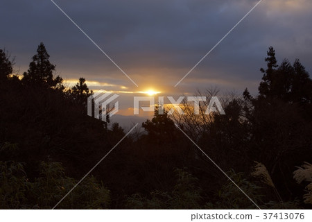 2018年從Takamitsu山（福岡）出發的第一個日出 37413076
