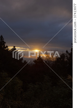 First sunrise from Mt. Takamitsu (Fukuoka) in 2018 37413077