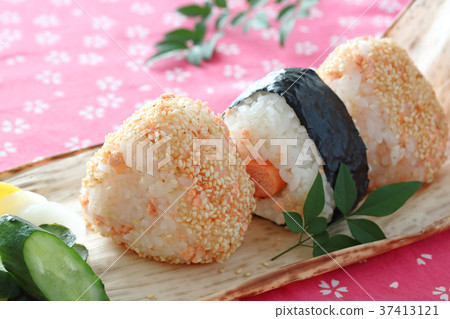 Tako rice ball 37413121