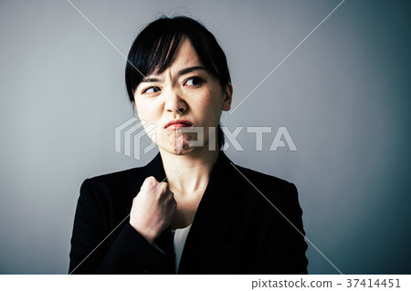 Angry business woman annoyed bad mood Angry business woman annoyed bad mood 37414451