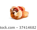 Isolated wisdom tooth decay. 37414682