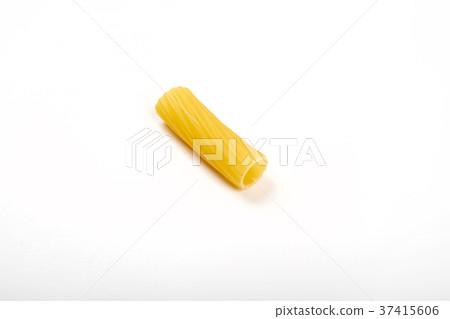 Rigatoni italian pasta isolated on white 37415606