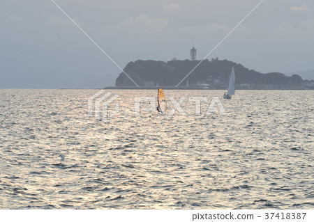 黃昏的江之島 黃昏的江之島 37418387