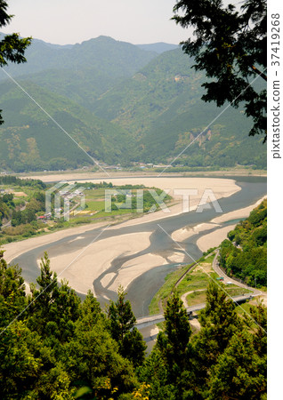 我從人行道觀景台看熊野河 我從人行道觀景台看熊野河 37419268