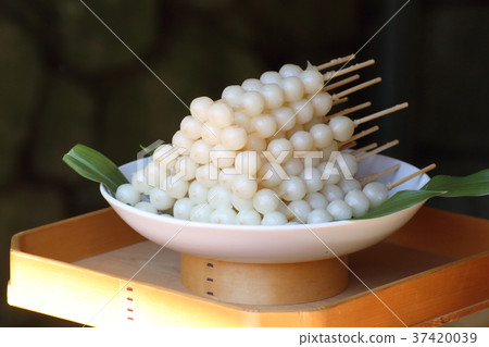 Mitarashi dango 37420039