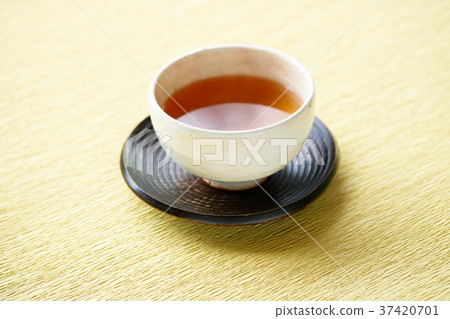 roasted green tea roasted green tea 37420701