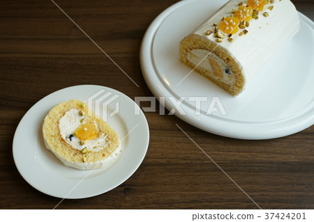Roll cake (Roll Cake) Roll cake (Roll Cake) 37424201