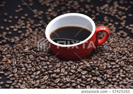 Coffee,coffee beans,food,raw,food,fresh,fresh,hot,illustration,agriculture,food,shelf,advertise, brewing, brewing coffee 37425283