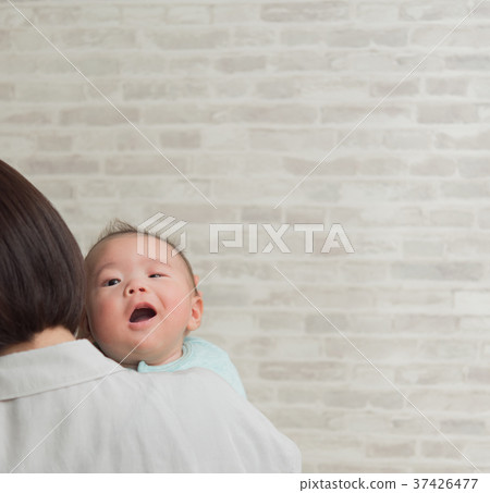Woman Woman 37426477