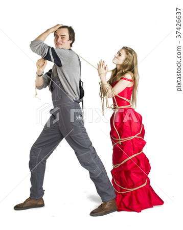 Concept of mesalliance and unequal match. 37426637