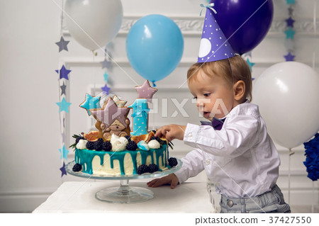 child in the day of birth one year child in the day of birth one year 37427550