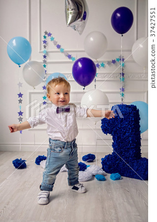 child in the day of birth one year child in the day of birth one year 37427551