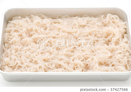 由蒟蒻麵條製成 37427566