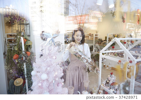 Florist, florist, young woman, korean 37428971
