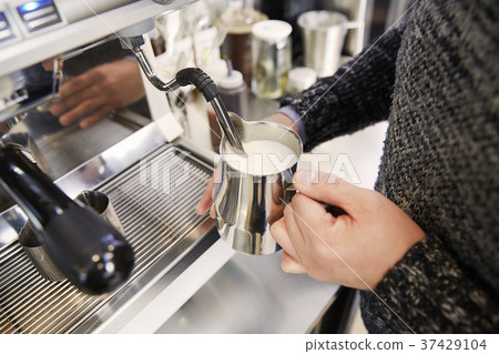 Cafe, Barista, Korean 37429104