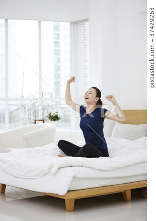 Stretching, Life, Young Women, Korean Stretching, Life, Young Women, Korean 37429263