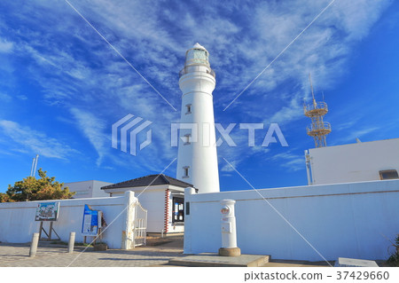 Inubozaki lighthouse and white post 37429660
