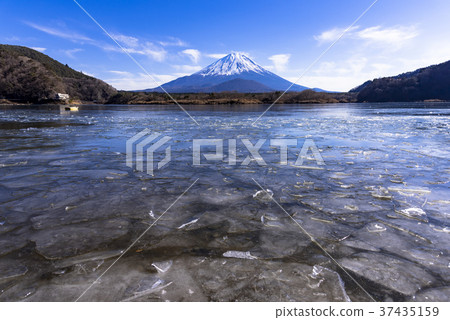 從Shoji湖冬季的富士山 37435159