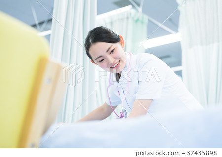 年輕婦女，護士，醫院，職業學校 37435898