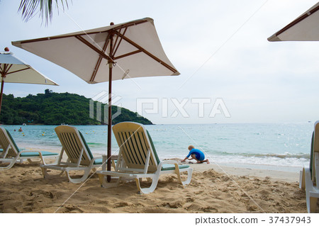 Beach chairs for vacations and relax at the beach Beach chairs for vacations and relax at the beach 37437943