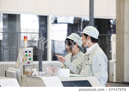 Factories and workers 37437978