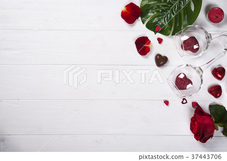 red roses and chocolate candies for Valentine's 37443706