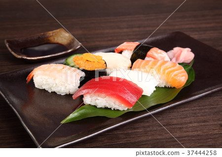 Assorted sushi Assorted sushi 37444258