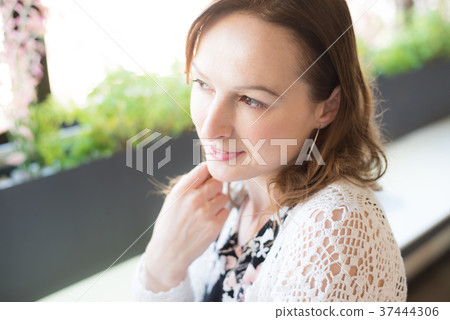 肖像外國人的女人 37444306