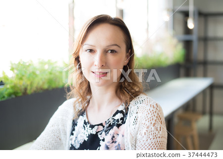 Portrait Foreigner Woman Portrait Foreigner Woman 37444473