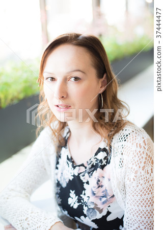 Portrait Foreigner Woman 37444477