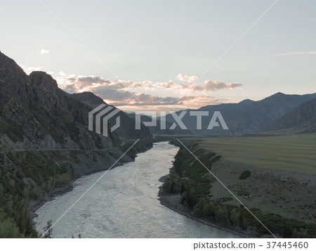 Waves, spray and foam, river Katun in Altai Waves, spray and foam, river Katun in Altai 37445460