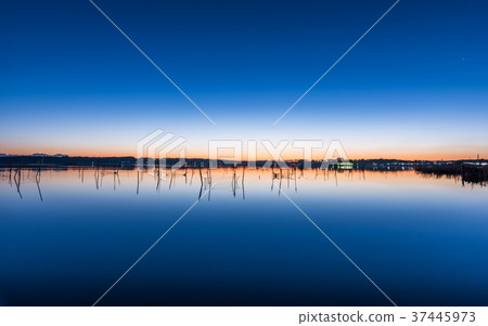 Melancholy sunrise Melancholy sunrise 37445973