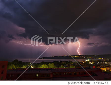 beautiful powerful lightning strikes in the sky beautiful powerful lightning strikes in the sky 37446744