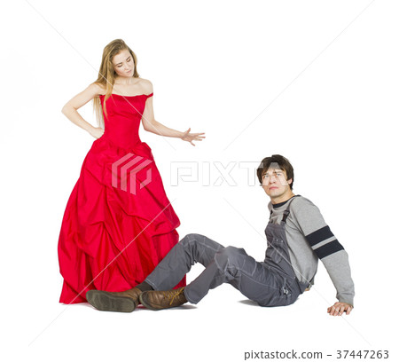 Concept of mesalliance and unequal match. 37447263