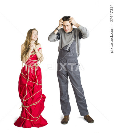 Concept of mesalliance and unequal match. 37447334