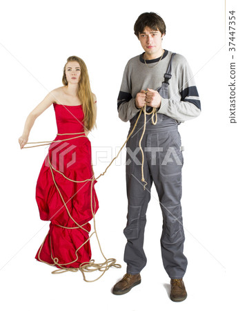 Concept of mesalliance and unequal match. 37447354
