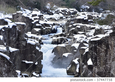 冬天的關河 37447738
