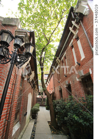 Brick district 37448019