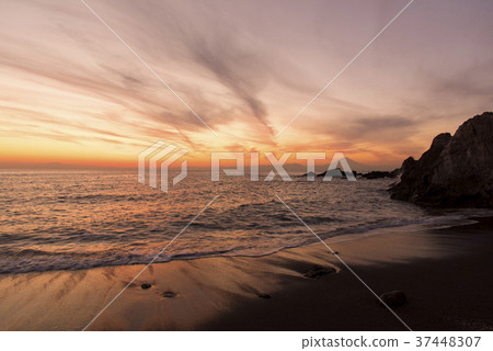 Sea of the evening 37448307