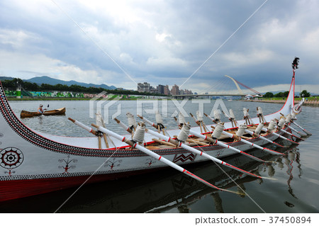 Jig boat, boat, Lanyu, Taiwan, Taipei, water, sky, totem, Dawu, aborigines 37450894