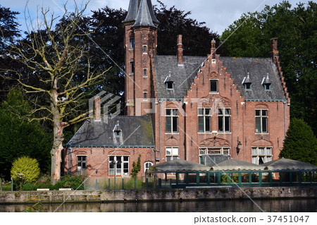 Minnewater Lake of love in Bruges, Belgium 37451047