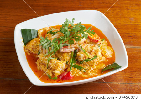 Khun Pappong Curry Thai food 37456078