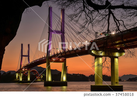 Samchonpo Bridge, Hallyeo Marine National Park, Sacheon City, Gyeongnam 37458018