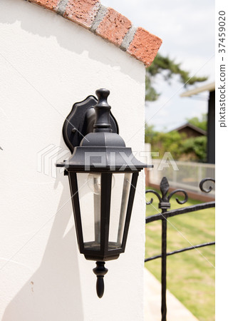 Residential entrance lamp 37459020