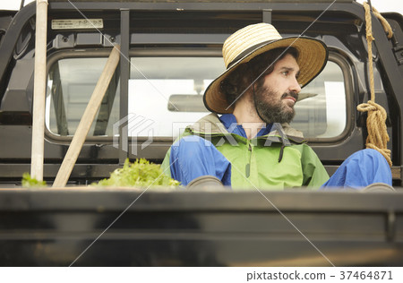 Agriculture break alien man 37464871